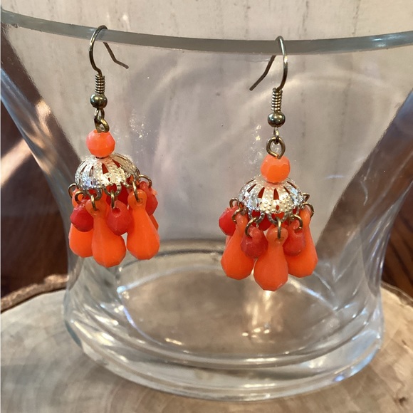 Vintage Orange Earrings - Picture 4 of 5